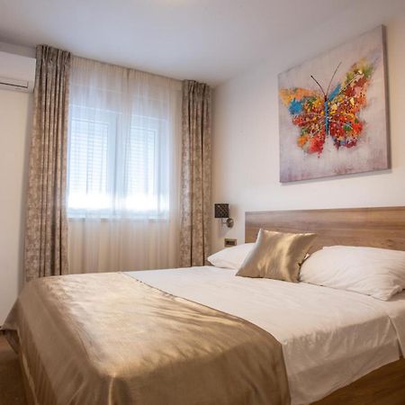 סטוברץ Rooms & Apartments Toni מראה חיצוני תמונה