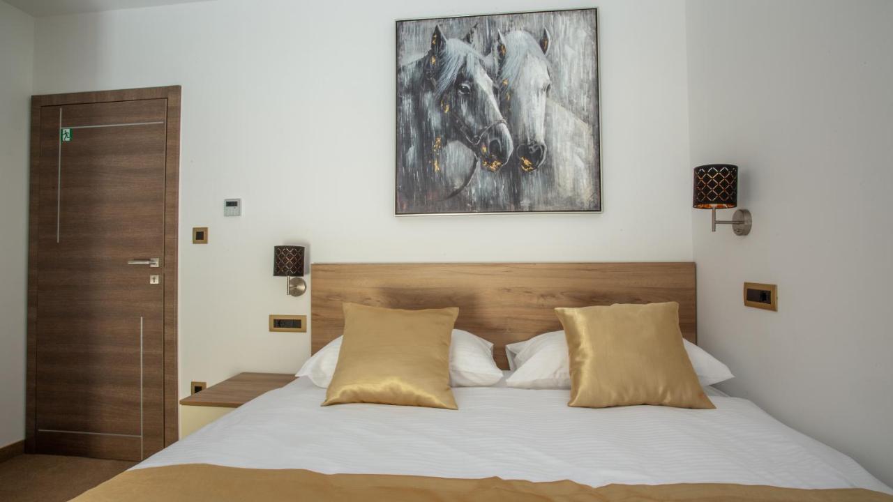 סטוברץ Rooms & Apartments Toni מראה חיצוני תמונה